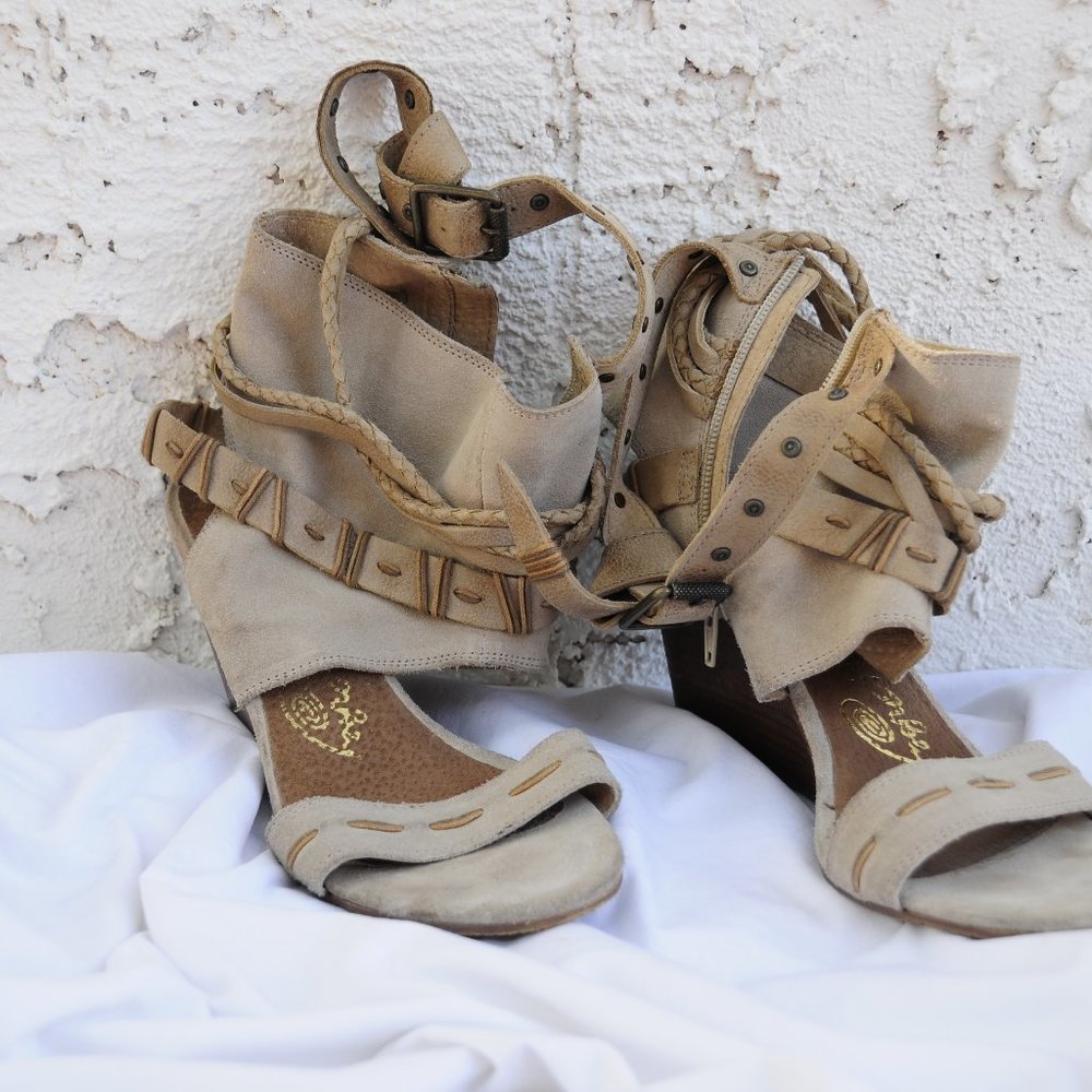 Naughty Monkey Wedged Sandals